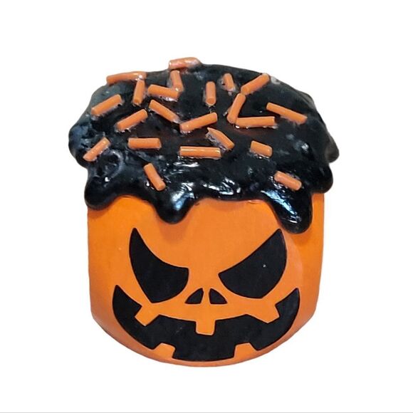 Pumpkin tiered tray halloween decor - Picture 3 of 4